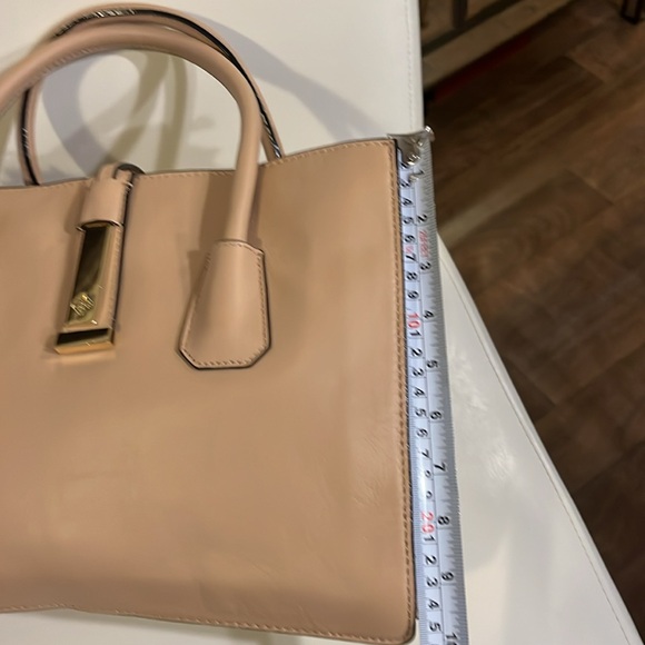 Cream Leather Satchel with Gold Clasp - Picture 15 of 16